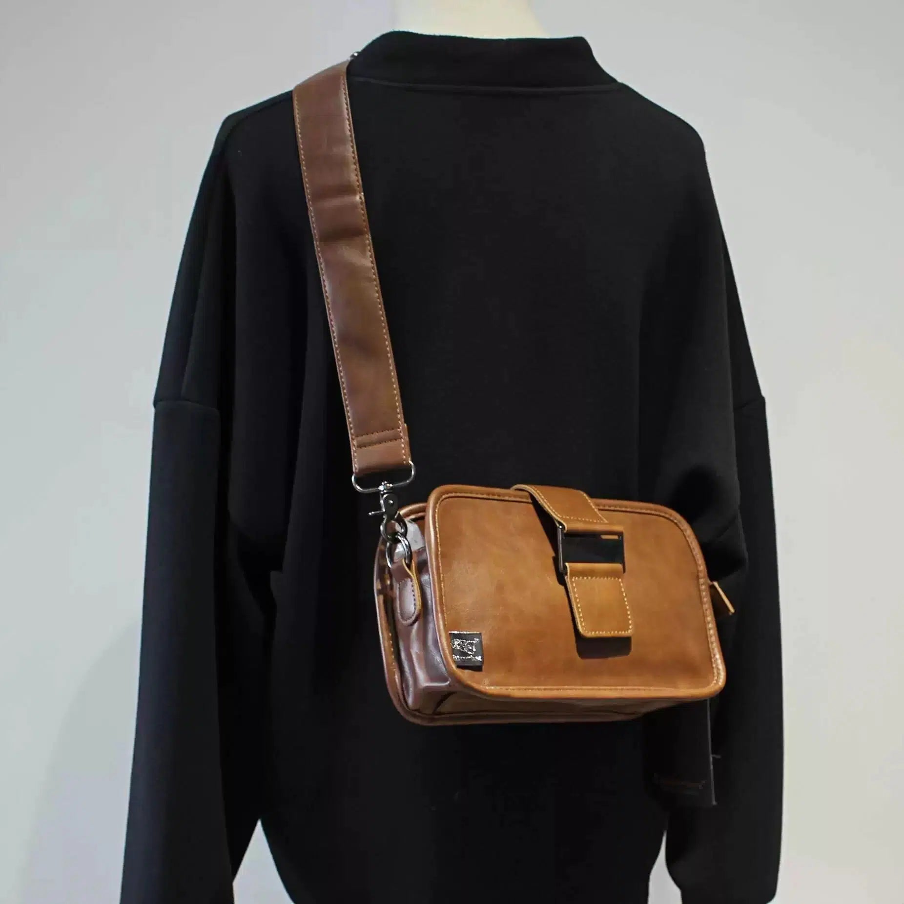 Versatile Leather Crossbody Bag Discount