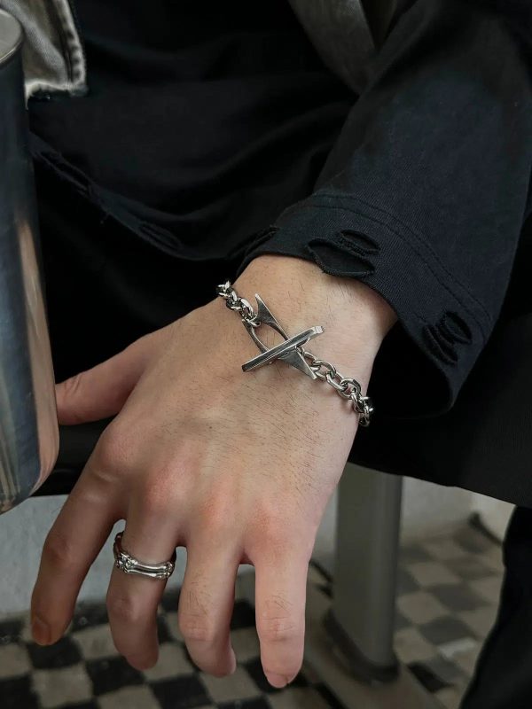 Metal Wind Prism Twist Bracelet Supply