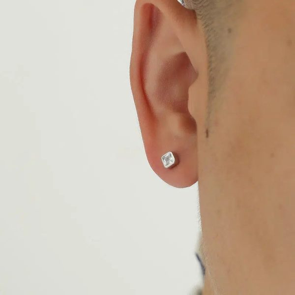 Square Diamond Stud Earrings Online Sale - Image 2