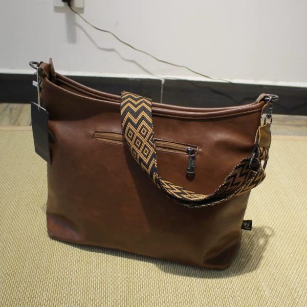 Large Leather Cross-body Bag For Cheap - Image 4
